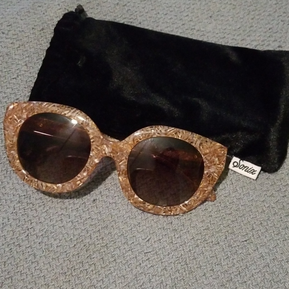 Sonix Sunglasses in style Penny
